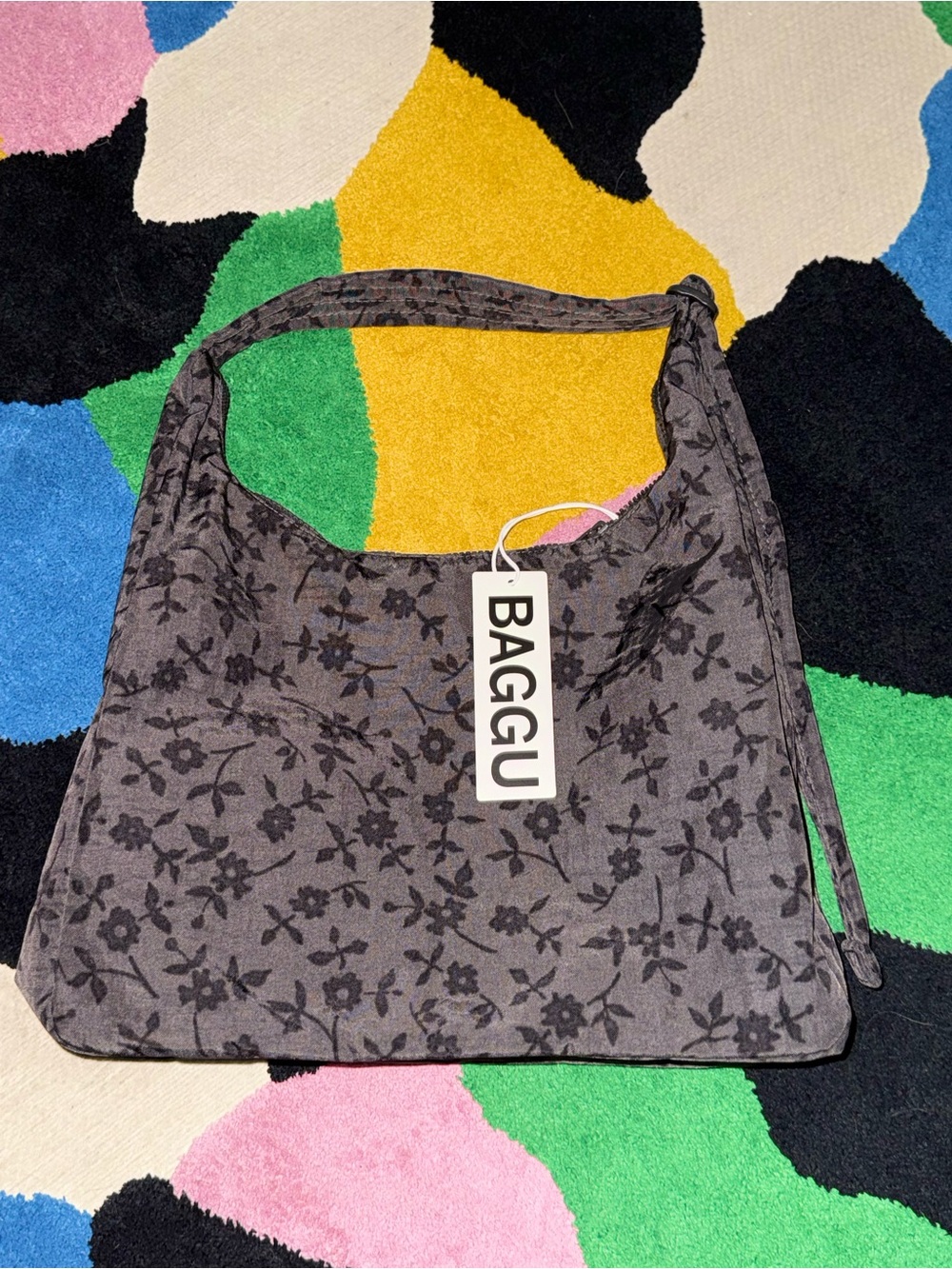 NWT Baggu Charcoal Ditsy Floral Shoulder Bag
